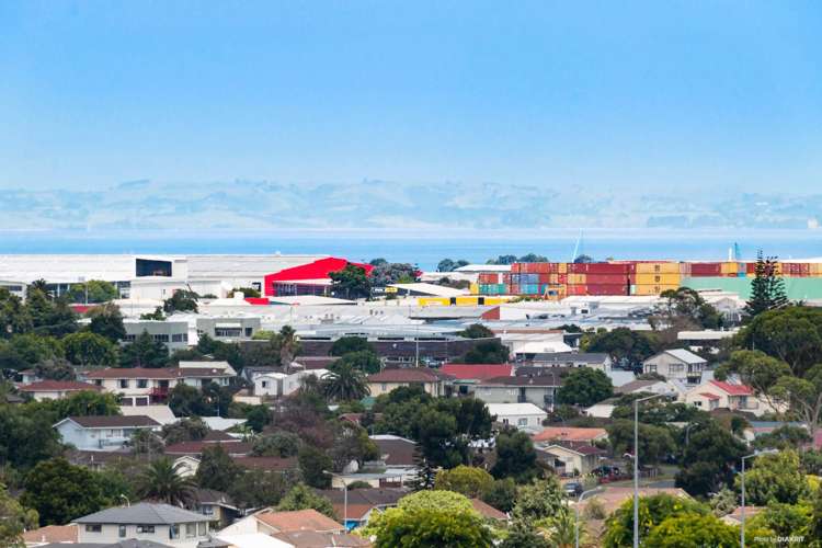 27 Fairchild Avenue Goodwood Heights_17
