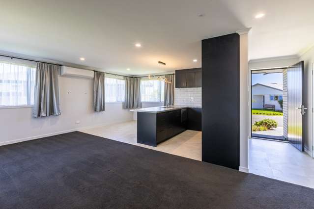 Unit 30, Henry Russell Estate Waipukurau_2