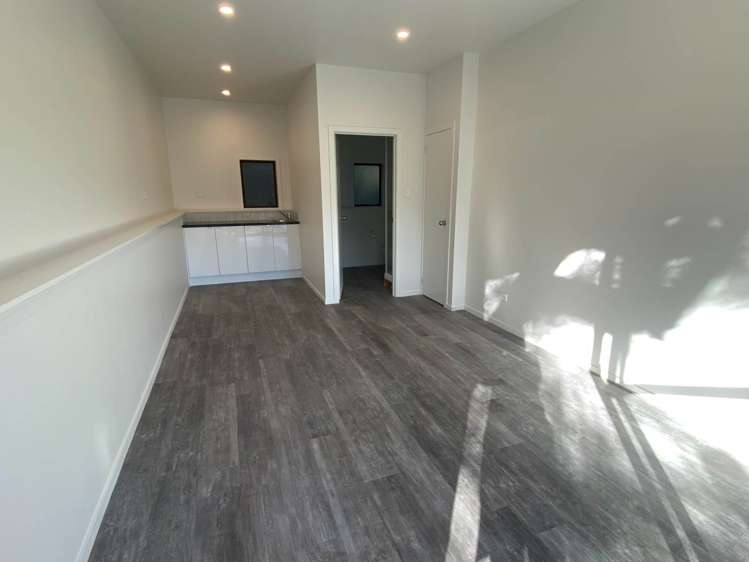 8 Springtime Crescent Stanmore Bay_9