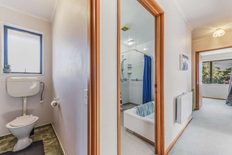 2 Harcourt Place Wakefield_16