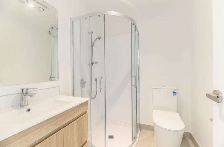 68 Rauemi Way Te Atatu South_5