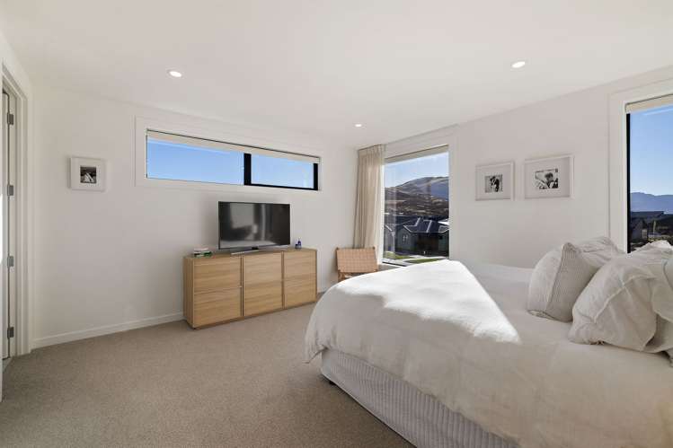 24 Perendale Road, Hanley's Farm Jacks Point_10