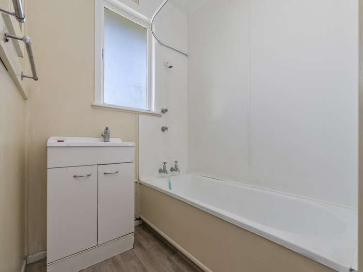 27a Lisa Crescent Mangakakahi_10