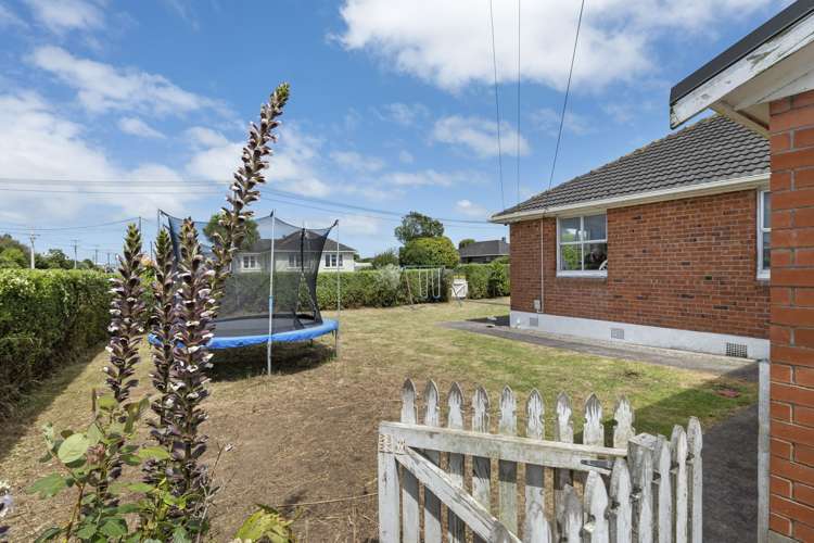 2 Robbins Crescent Hawera_17