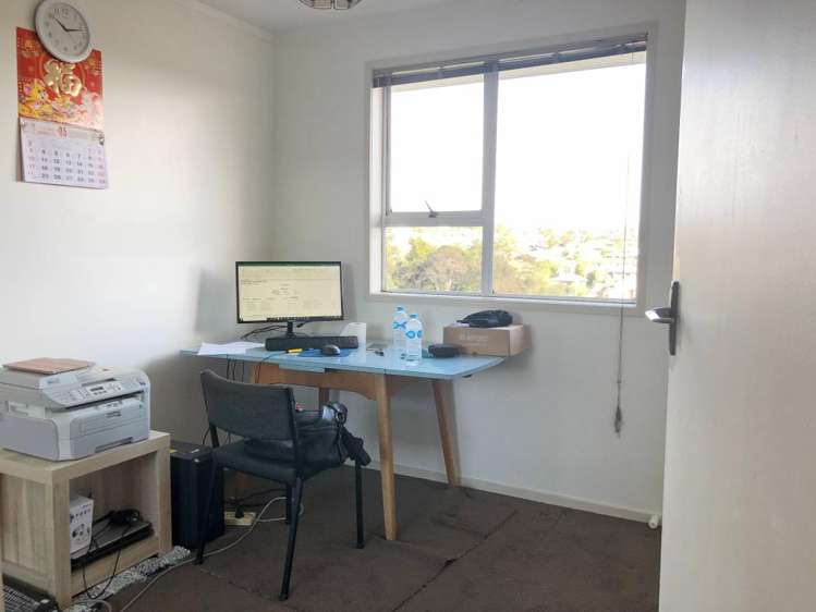 13 Seakens Way Glen Eden_16