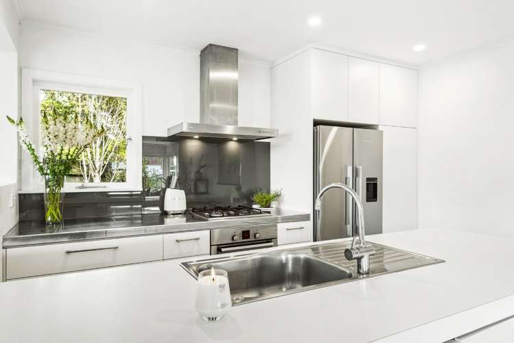 30 Konini Road Titirangi_9