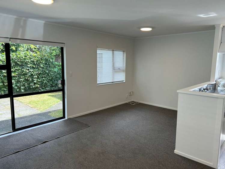 2/22 Great South Road Papakura_3