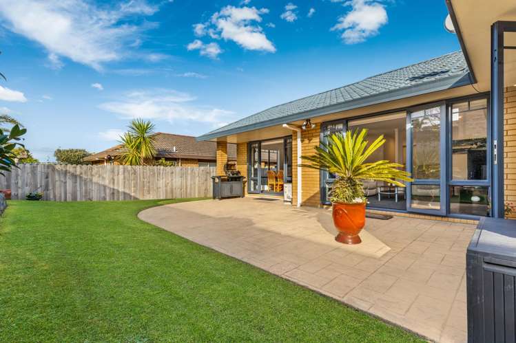 108 Lakeside Drive Orewa_16