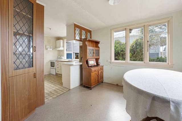 1347 Devon Road Waitara_3