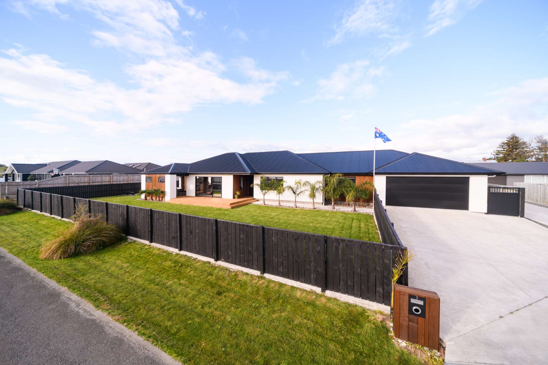 7 Mahi Grove Feilding_0