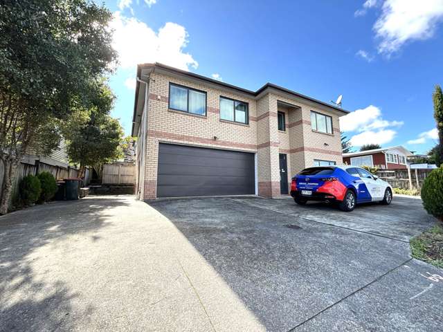 Spacious 5-Bedroom Home on Ti Rakau Drive, Pak...