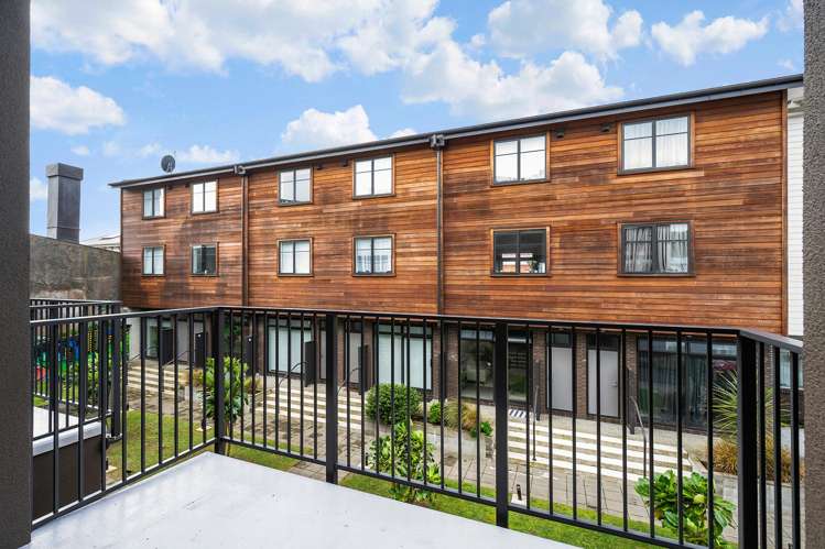13 Arney Street Newtown_12