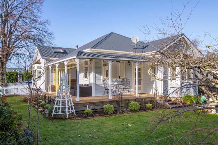 208 Main Street Greytown_18