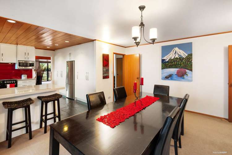 7 Poaka Place Beach Haven_29