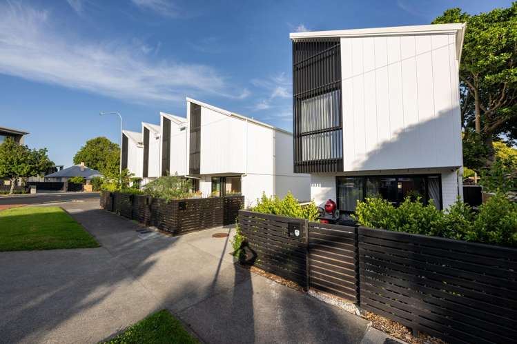 4/2 Riversdale Road Avondale_19
