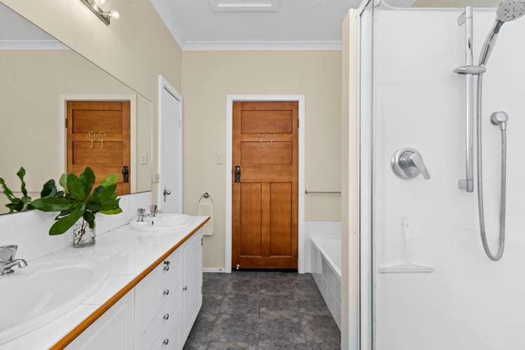 19 Guys Hill Road Hospital Hill_13