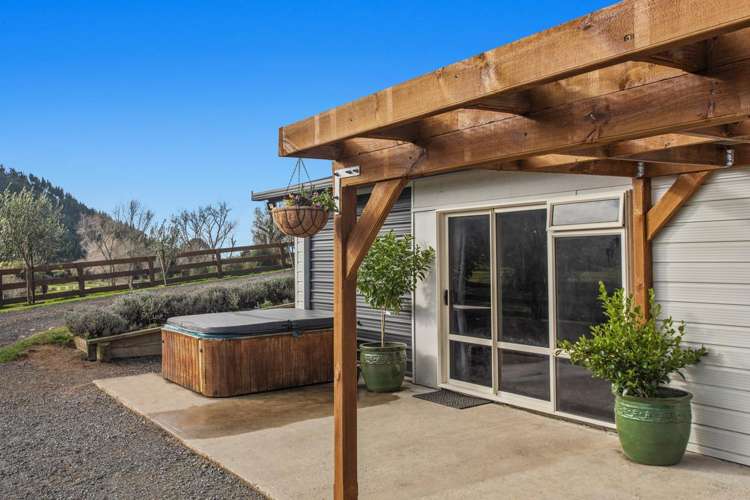 1377g Manawahe Road Manawahe_10