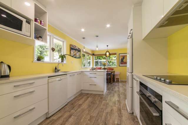 30 Lemnos Place Titirangi_4