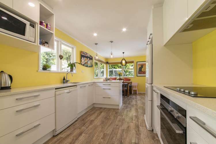 30 Lemnos Place Titirangi_4