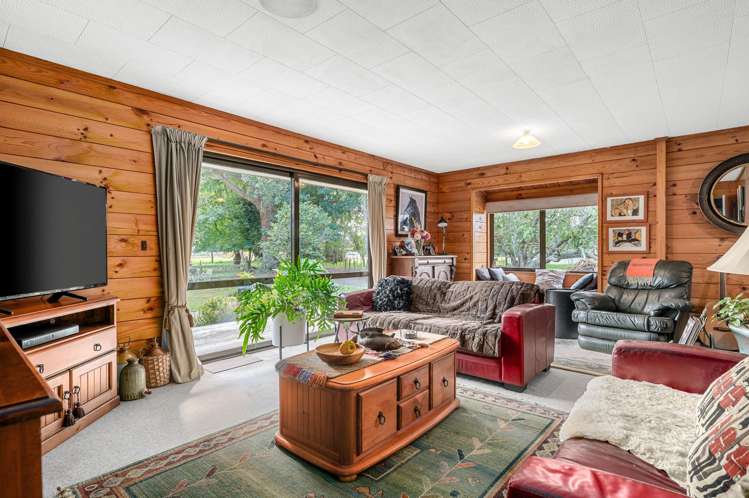 6 Seddon Road Puketaha_8