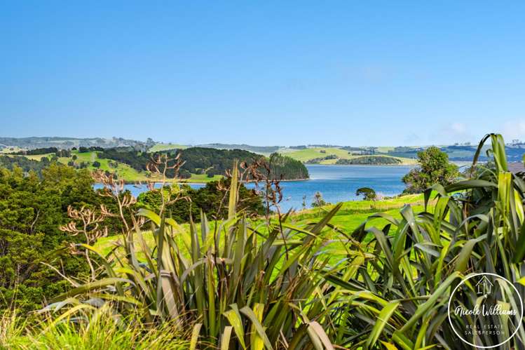 297 Heatley Road Whakapirau_25