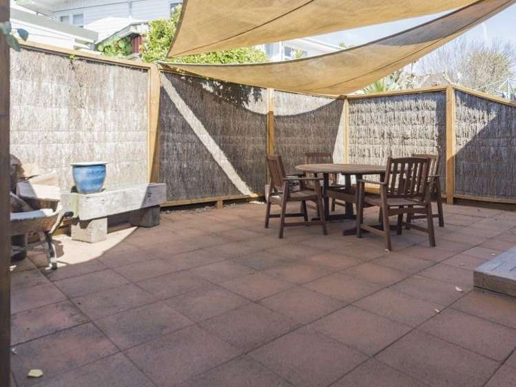 39 Maitland Avenue Stoke_8