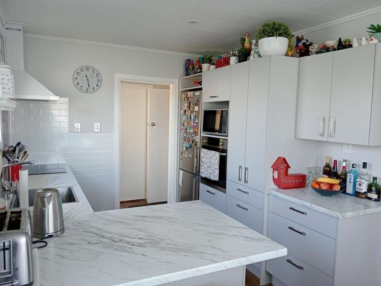 4 Carlyle Street Tuatapere_9