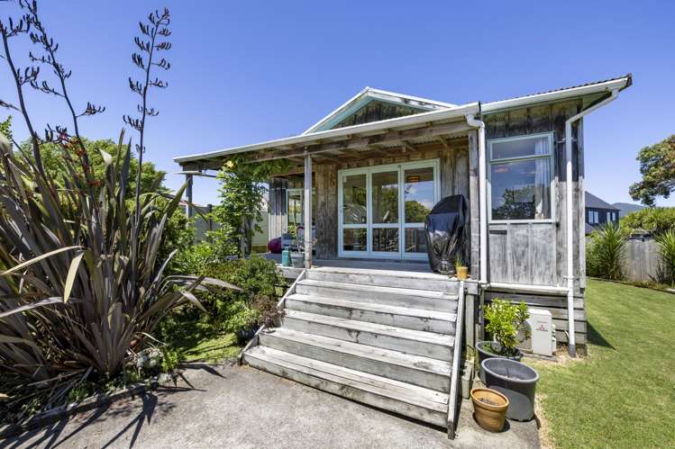 10a Marine Parade Raglan_10