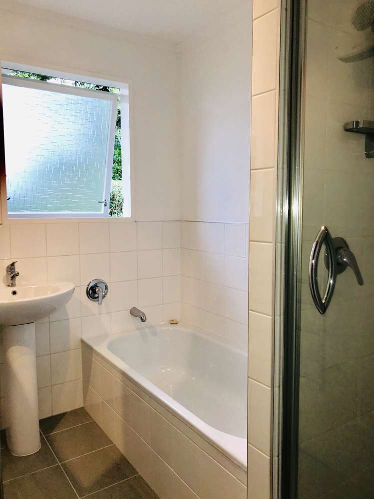 1/58 Clonbern Road Remuera_8