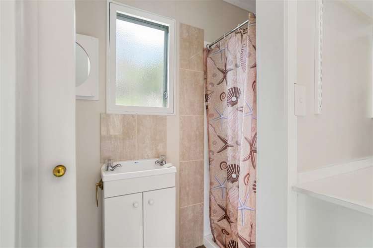 54 Herbert Drive Whangamata_30