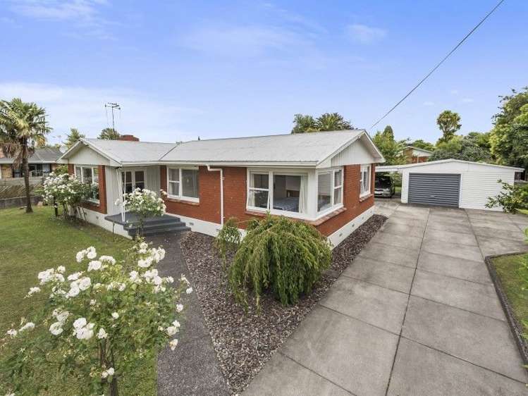 6 Winstone Avenue_0
