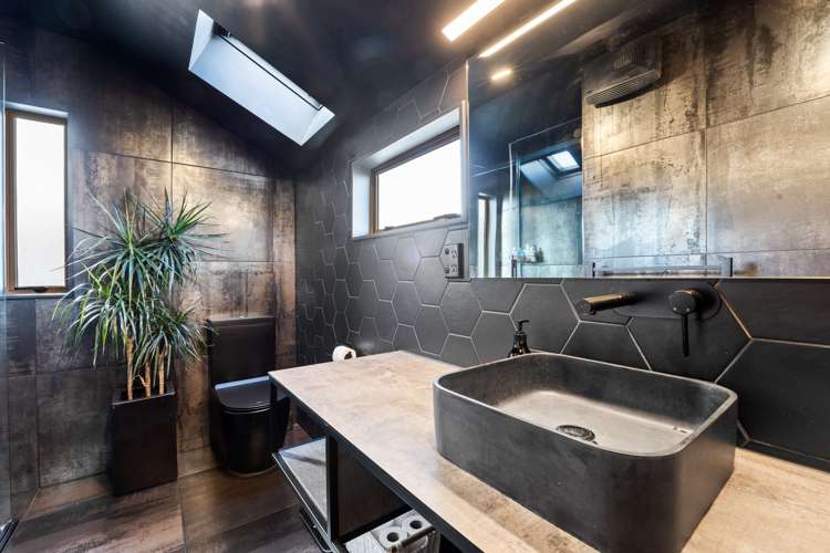 210 East Coast Road Forrest Hill_16