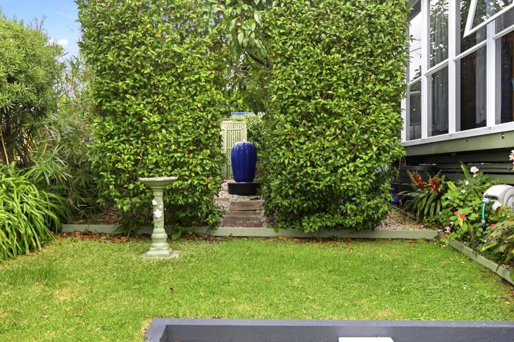 1377A Dominion Road Extension Mount Roskill_16