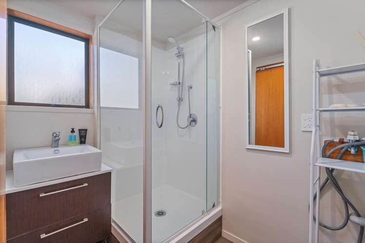 9 Britannia Dell Pauanui_28