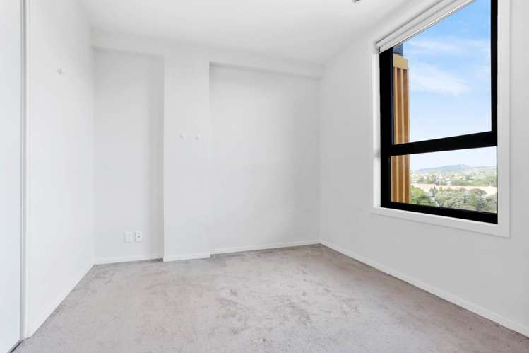 704/20 Mccrae Way New Lynn_8