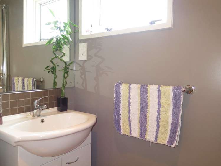 3/2 Cross Street Marchwiel_15