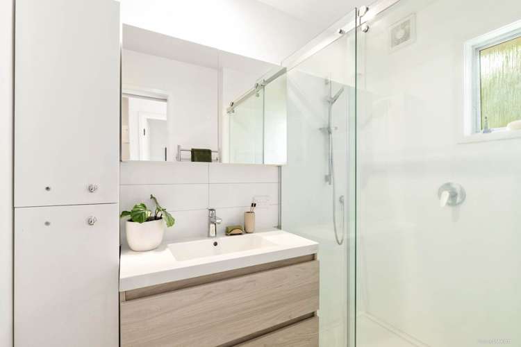 2/8a Kingsway Avenue Sandringham_8