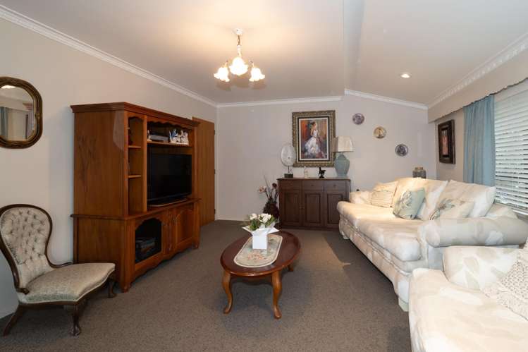 16 Falcon Drive Allenton_6