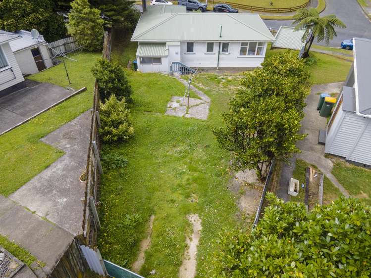 6 Hampshire Street Cannons Creek_12