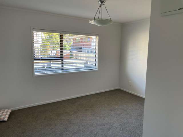  5 Mongorry Place Mount Roskill_2