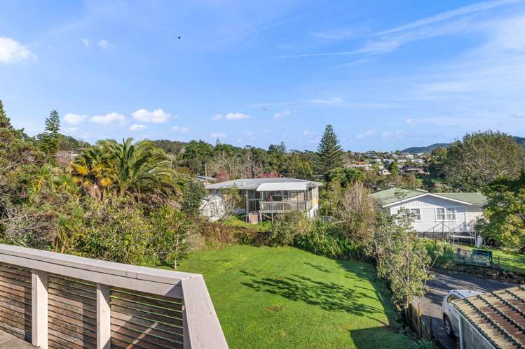 9 Raewyn Street Morningside_19