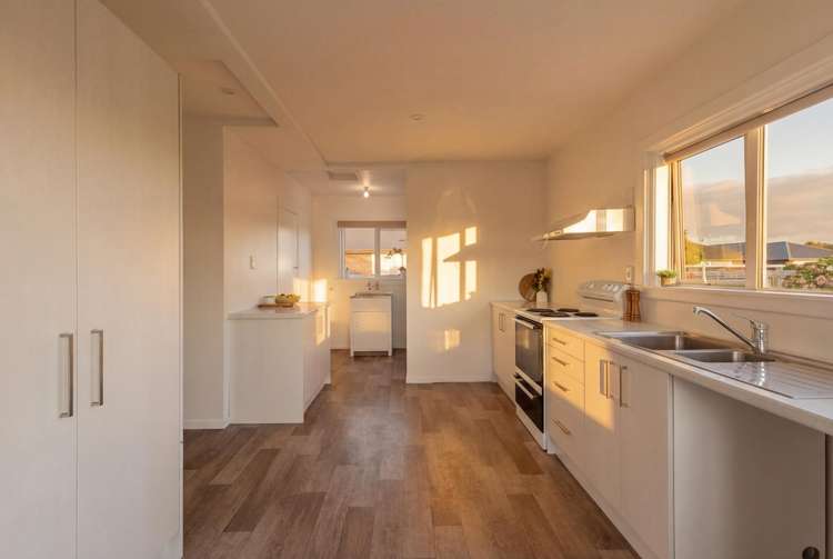 122 Springs Road Hornby_37