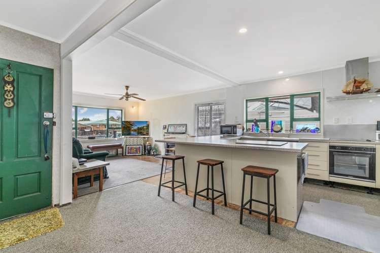 14 Salas Place Papakura_5