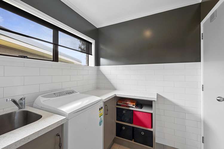 39 Tiverton Crescent Whalers Gate_13