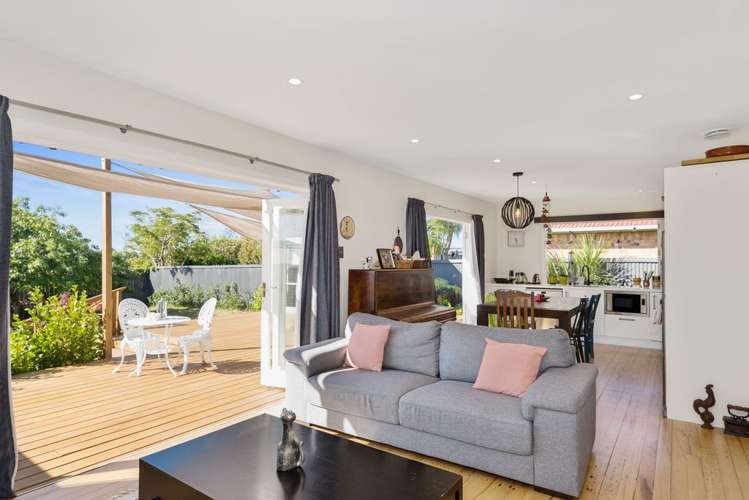 115 Henderson Valley Road Henderson_0