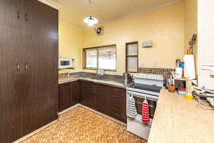 92 Riverbank Road Okoia_15