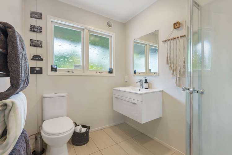 2/40 Eskdale Road Birkdale_7