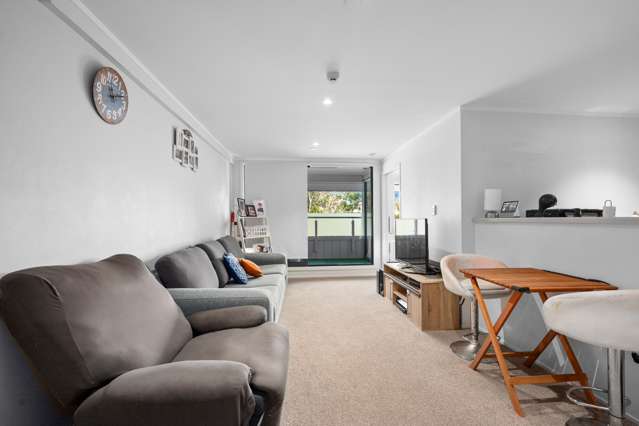 13a/30 Westward Ho Glen Eden_1