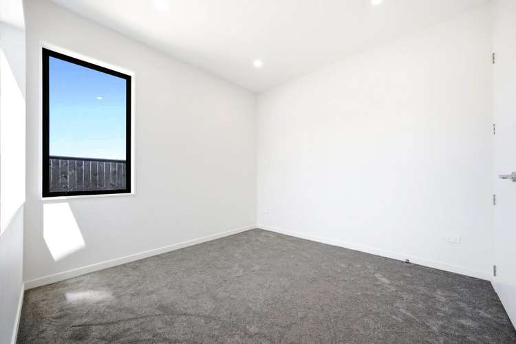 76 Huanui Drive Orewa_13