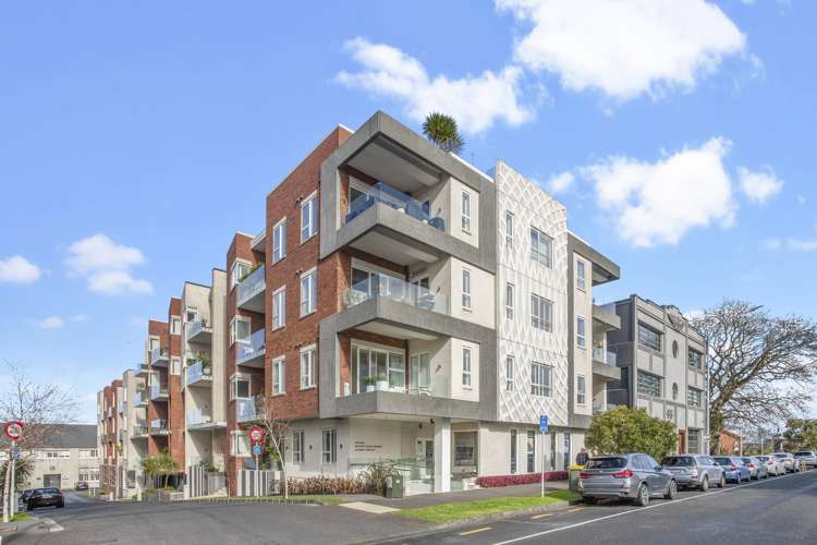 204/64 Surrey Crescent Grey Lynn_16